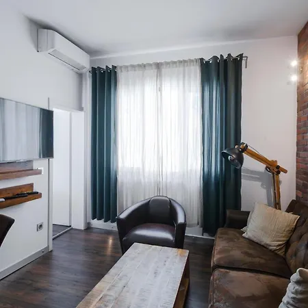 Cinematique - Designer 1bd On Solunska Sofia