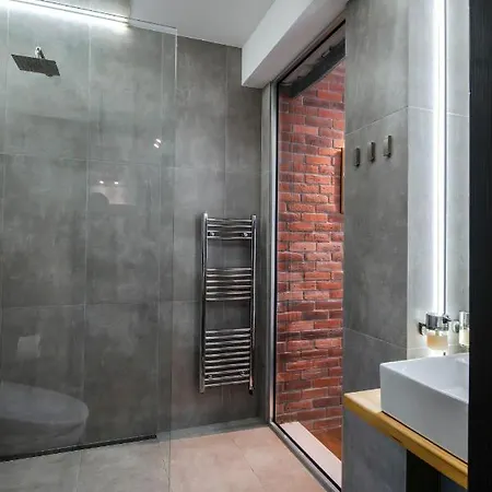Cinematique - Designer 1bd On Solunska Sofia