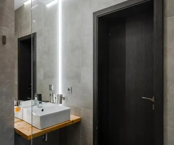 Designer 1bd Cinematique On Solunska By Flat Mаnager Sofia